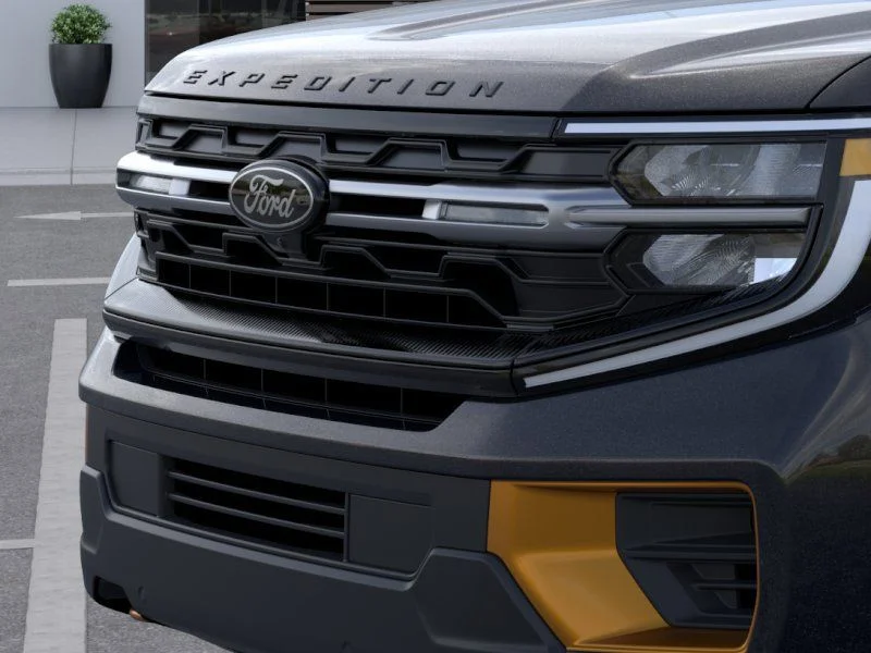 New 2026 Agate Black Metallic Ford Tremor® image 17