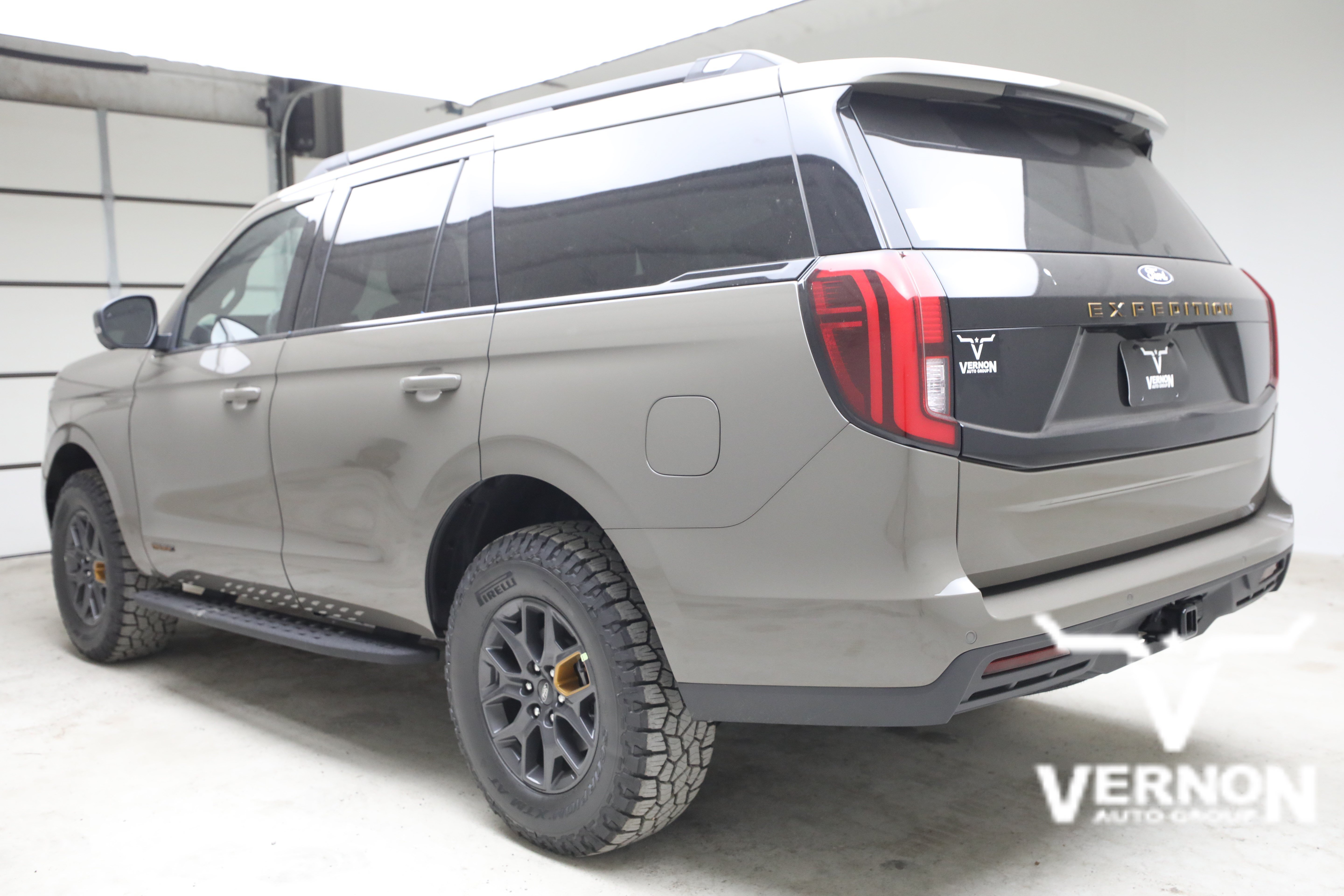 New 2027 Marsh Gray Ford  image 3