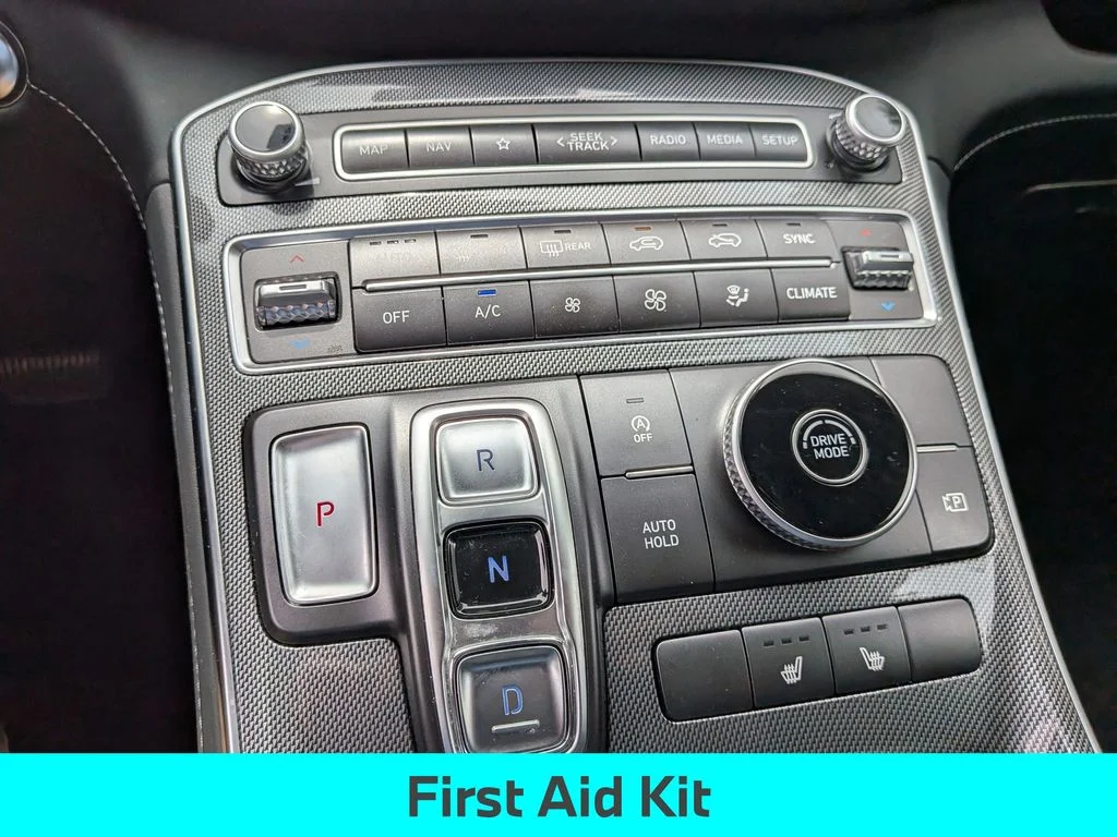 Used 2023 Silver Hyundai SEL image 22