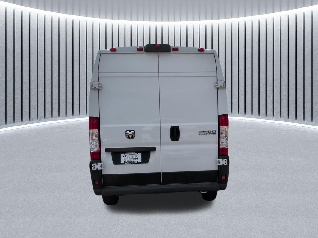 Used 2025 White Ram High Roof image 10