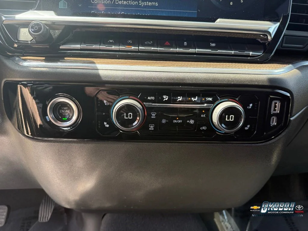 Used 2023 Gray Chevrolet LT image 21