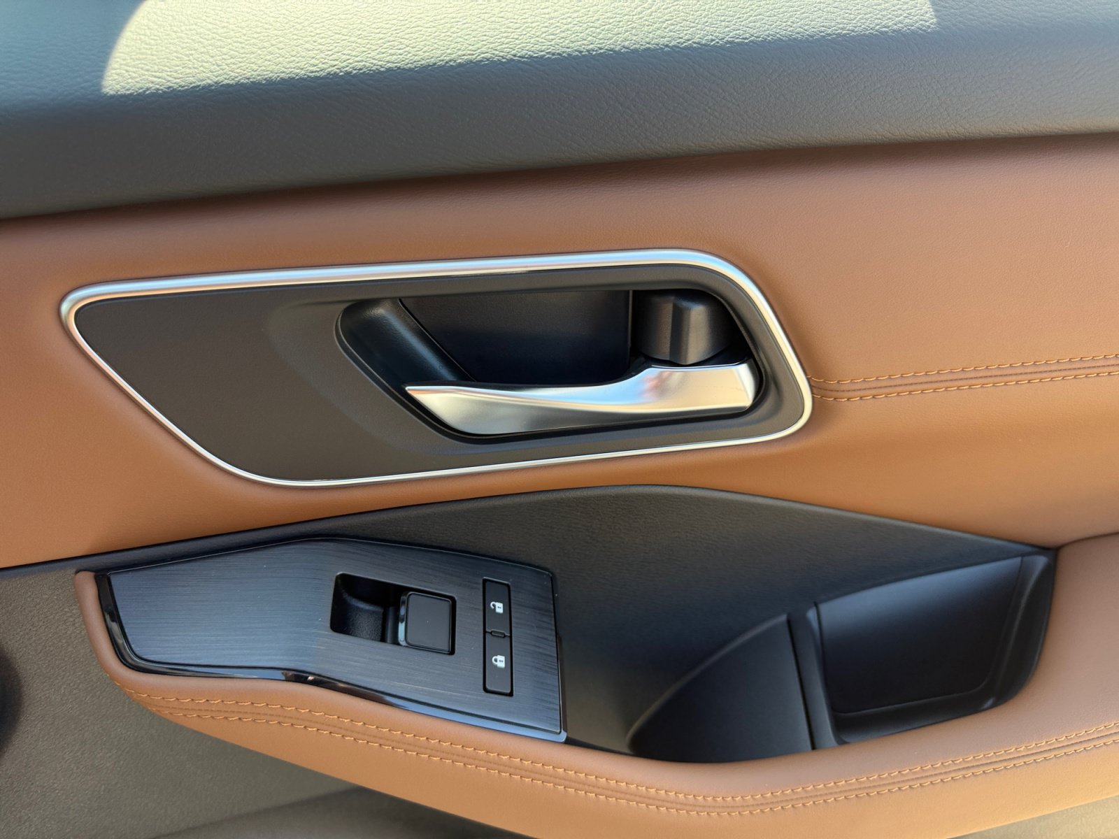 New 2026 Everest White Pearl Tricoat Nissan Platinum image 33