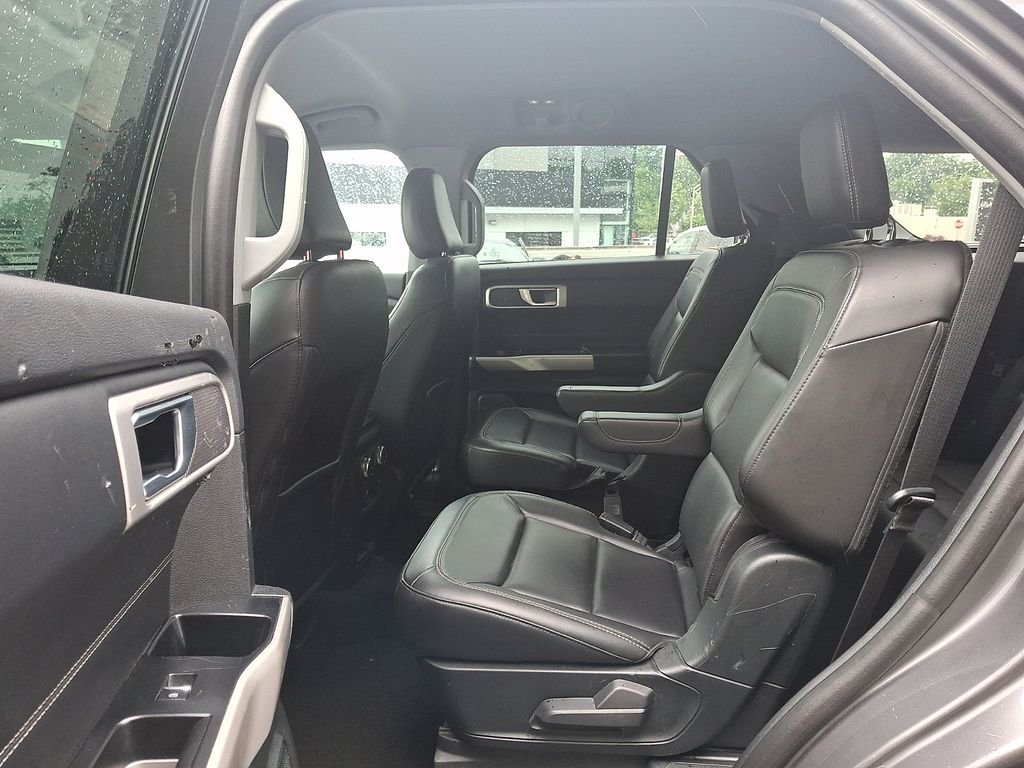 Used 2023 Gray Ford XLT image 11