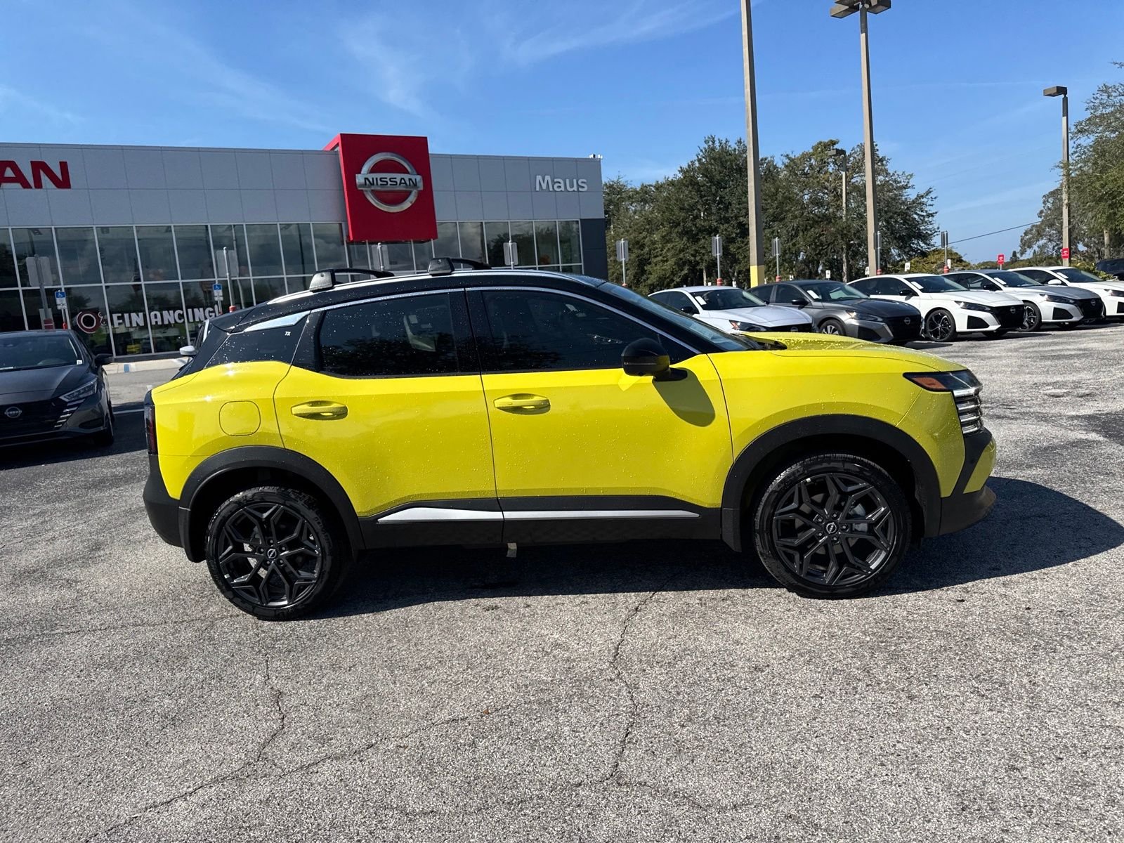 New 2026 Nissan Kicks SR 4D Sport Utility