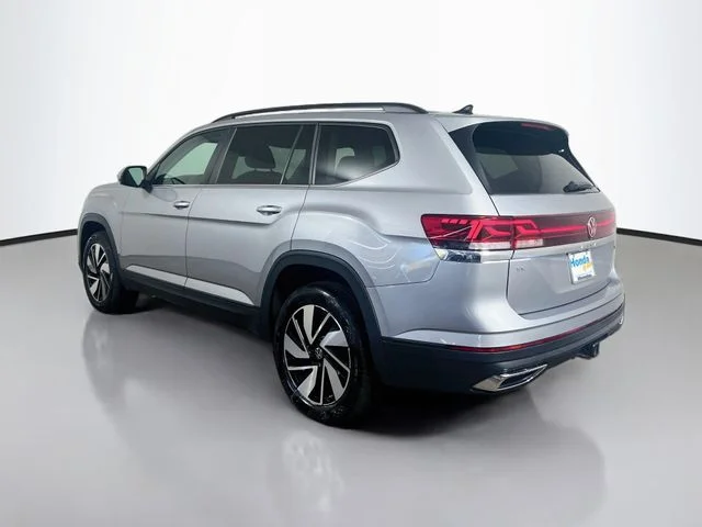 2025 Volkswagen Atlas SE w/Tech - Photo 7