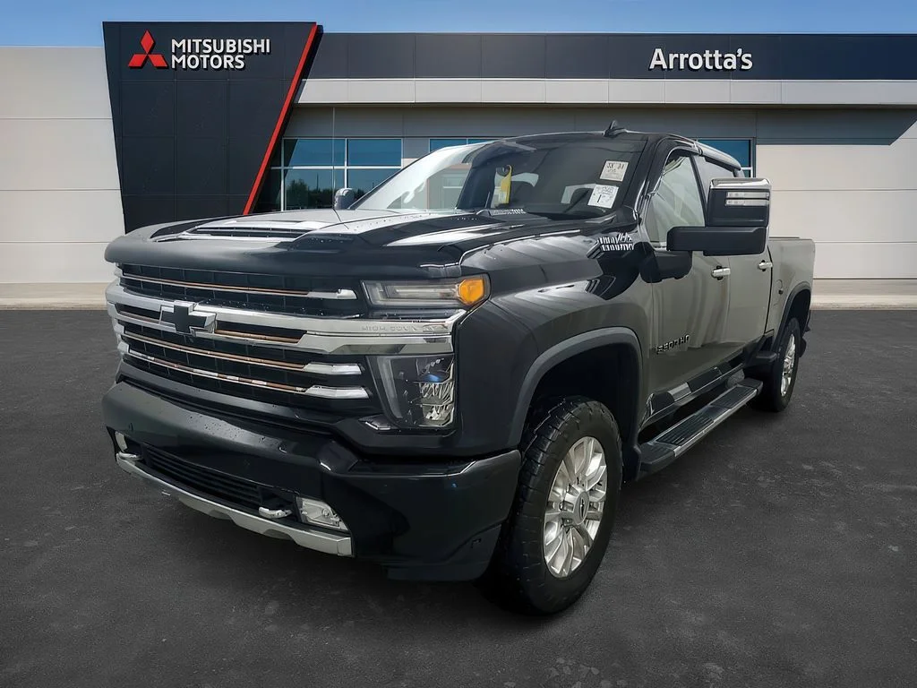 2020 Chevrolet Silverado HD High Country 4WD Crew Cab Short Box's photo