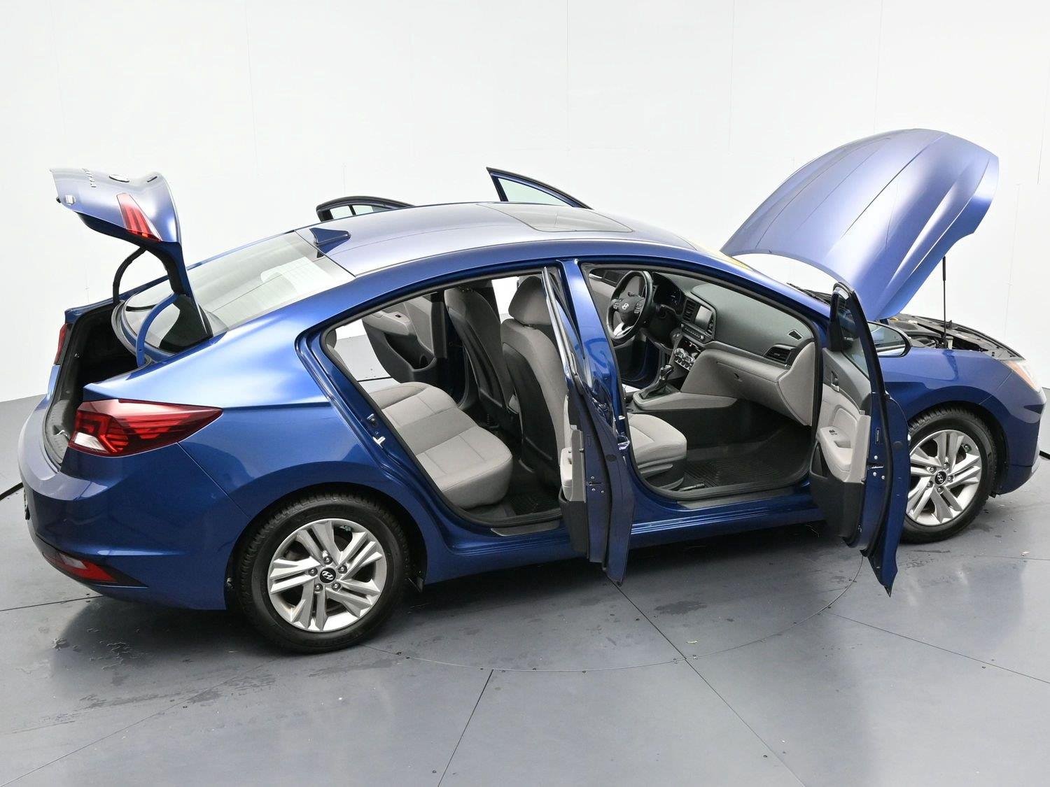 Used 2020 Lakeside Blue Hyundai Value Edition image 41