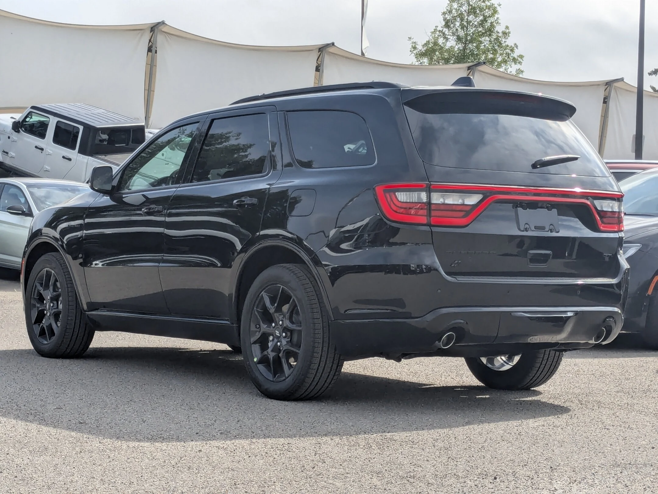 New 2026 Black Dodge GT HEMI V8 Plus - - Blacktop Pkg - Power Sunroof - Adaptive Cruise - Ventilated Seats & More! image 6