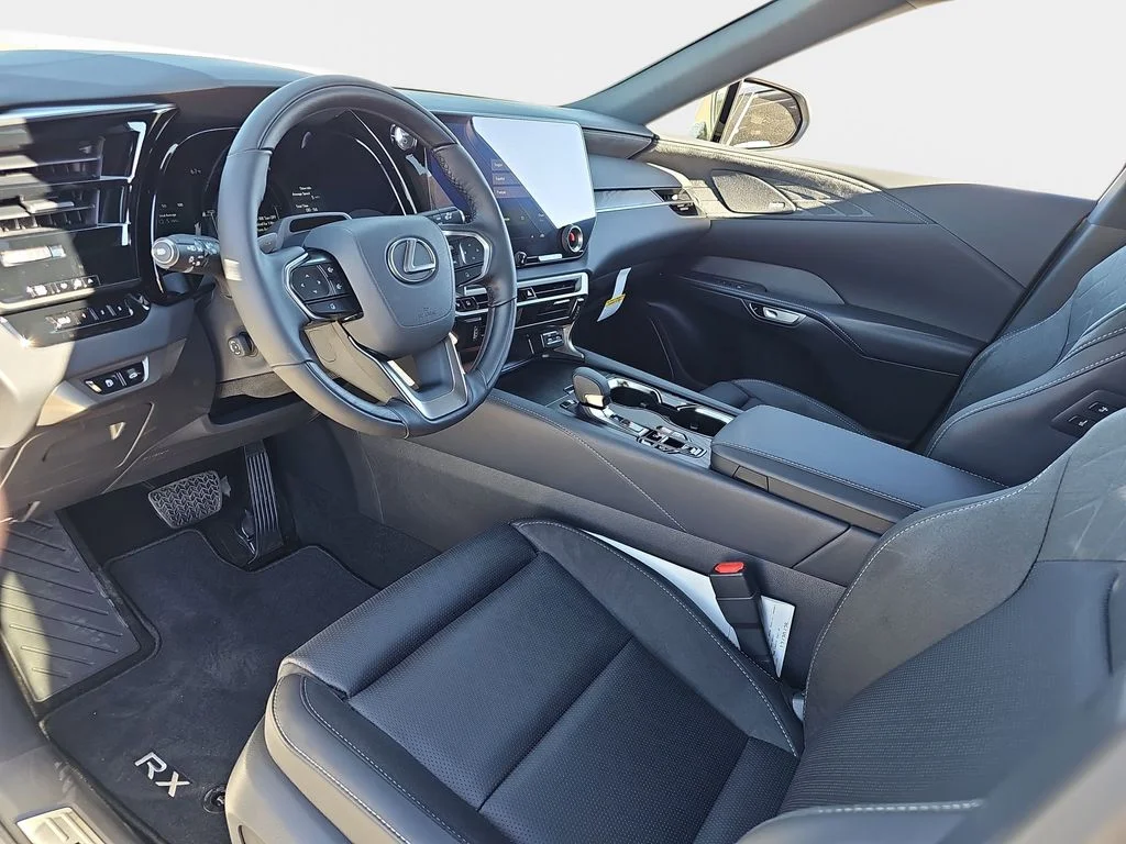 2026 Lexus RX 450h+ Luxury - Photo 16