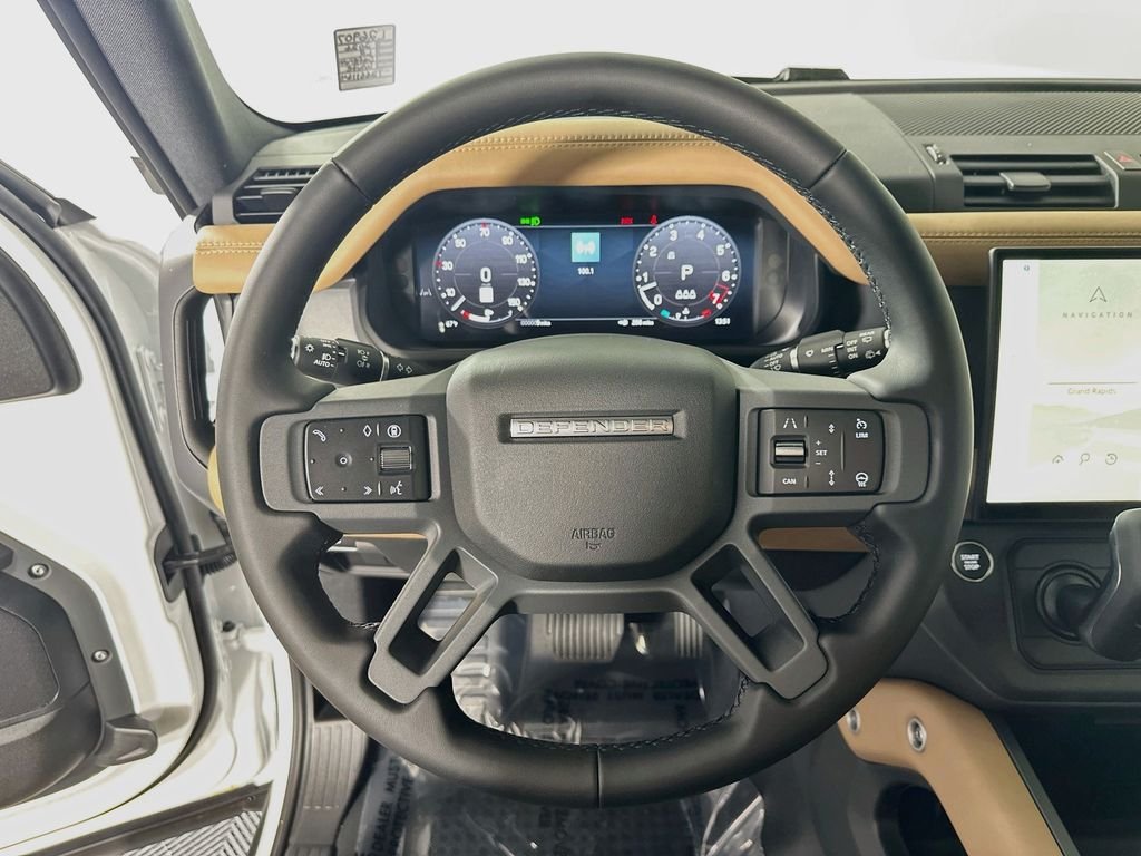New 2026 Fuji White Land Rover X-Dynamic SE image 12