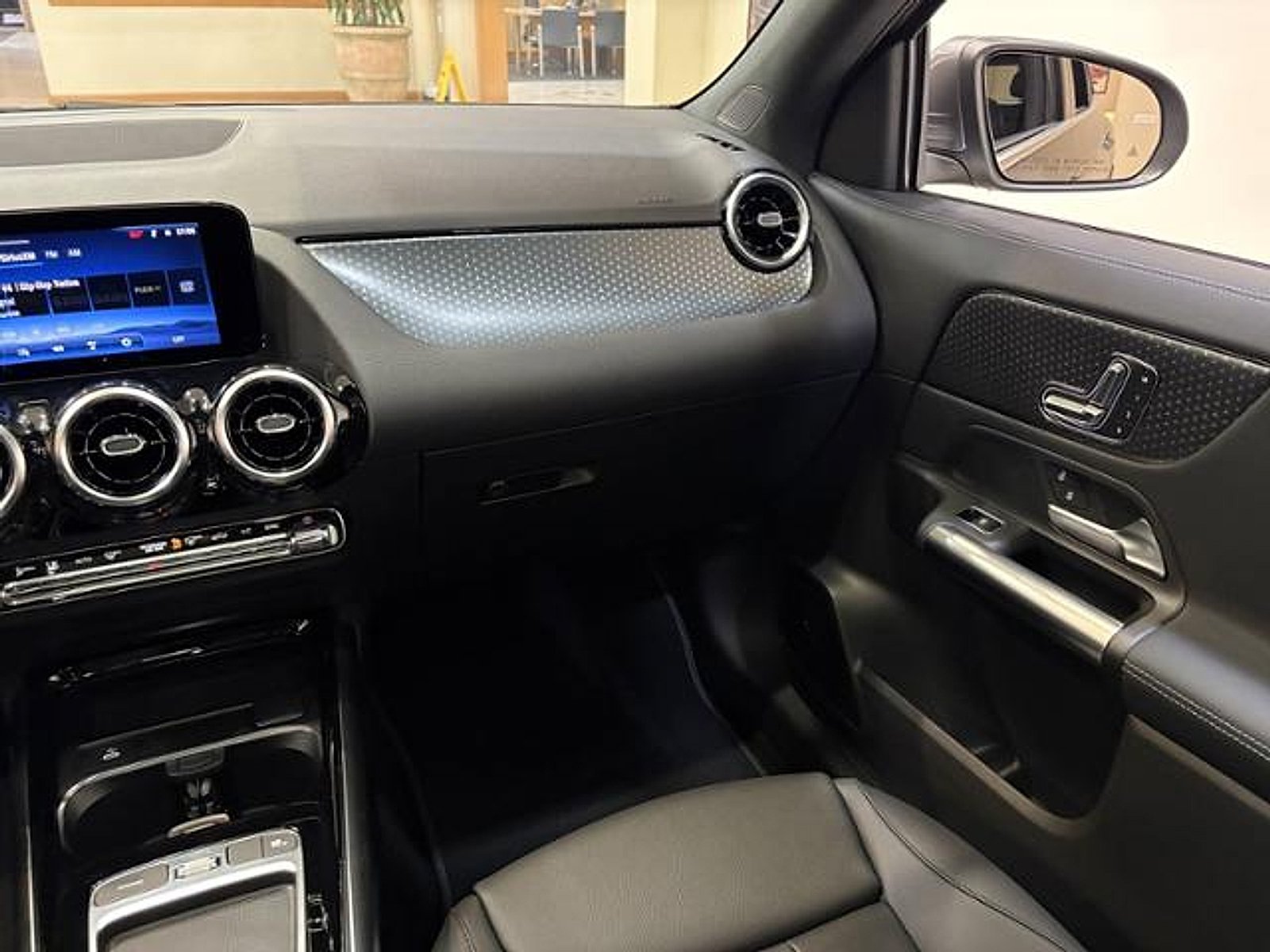 New 2026 Mountain Grey Metallic Mercedes-Benz 4MATIC® image 40