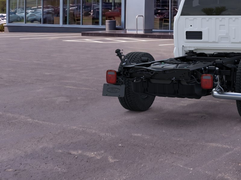 2025 Ford F-350 Super Duty Chassis Cab XLT - Photo 21