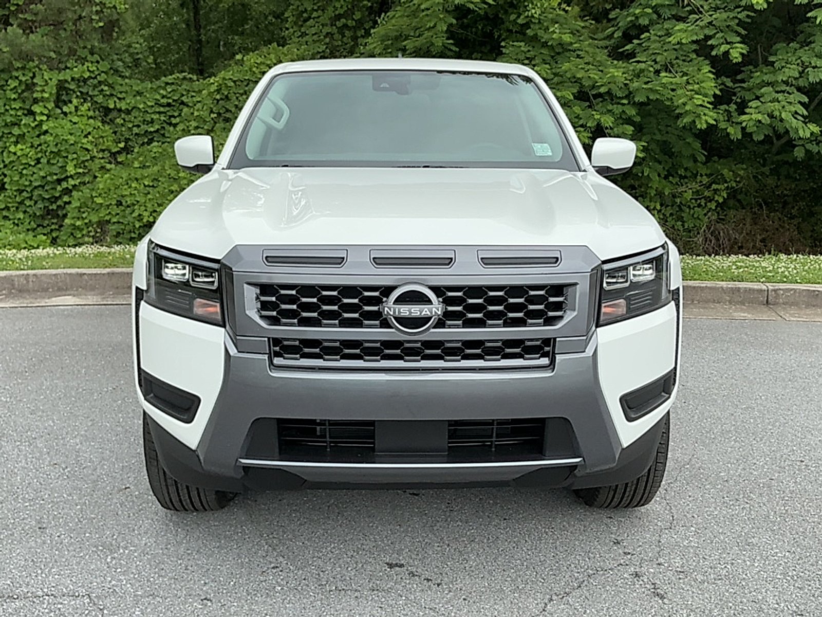 New 2026 Glacier White Nissan SV image 17