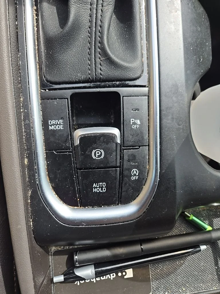 Used 2020 Black Hyundai SEL image 19