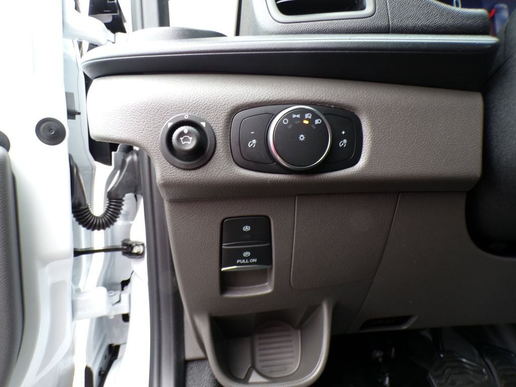 New 2026 Oxford White Ford Cargo Van image 10