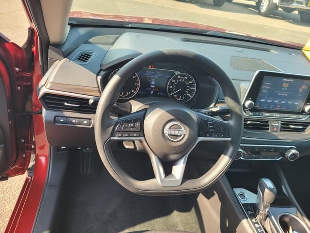Used 2024 Red Nissan 2.5 SV image 30