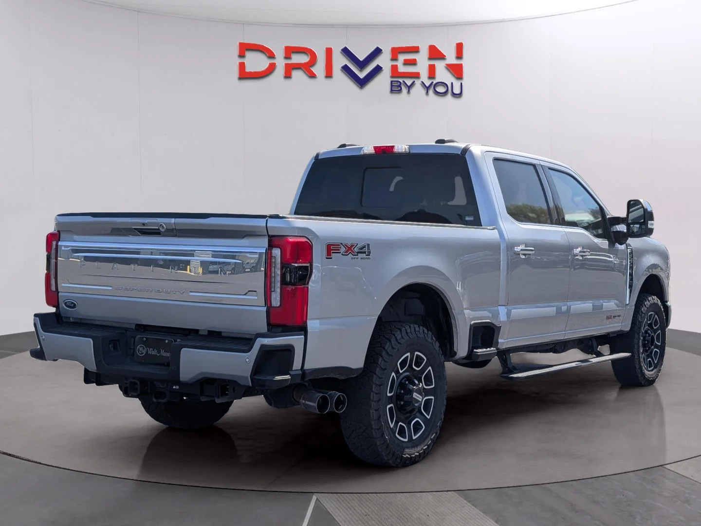 Used 2024 Iconic Silver Ford Platinum image 5