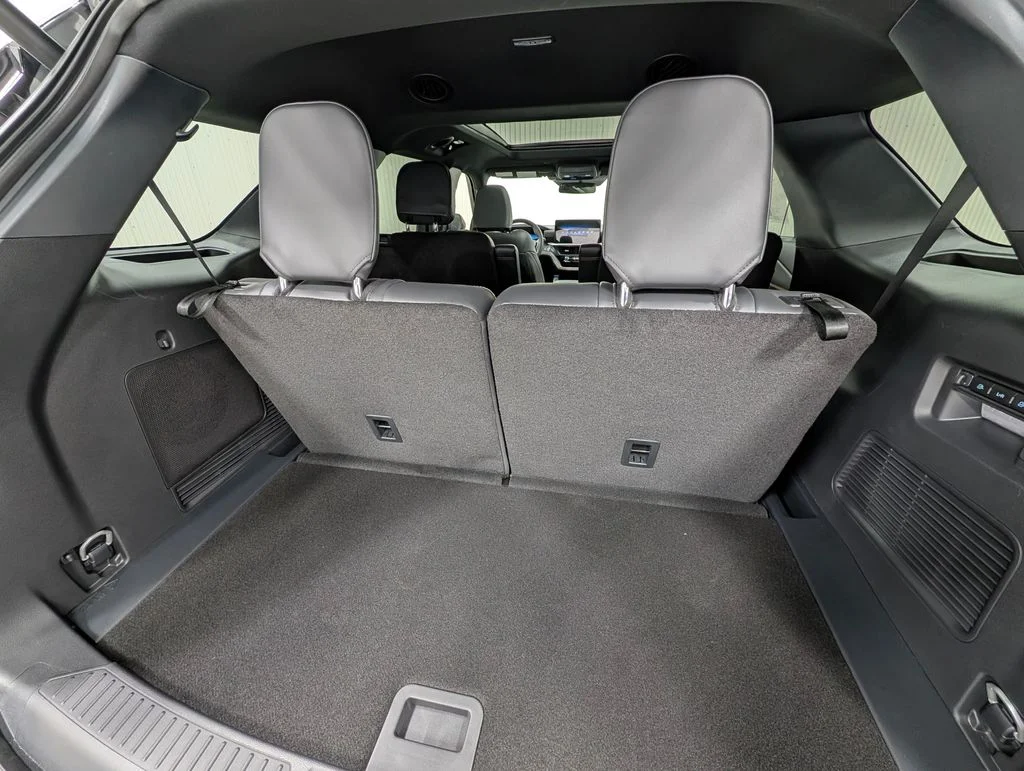 New 2026 Carbonized Gray Metallic Ford Tremor® image 20