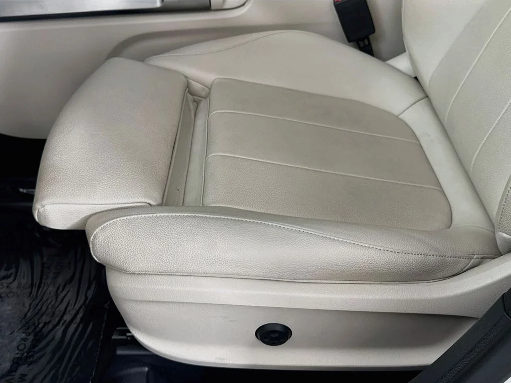 Used 2024 White Mercedes-Benz GLB 250 image 19