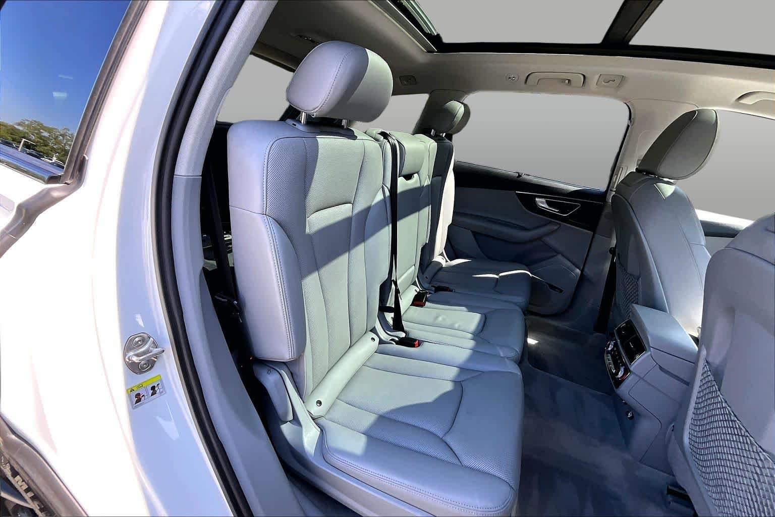 Used 2019 Carrara White Audi SE Premium Plus image 20