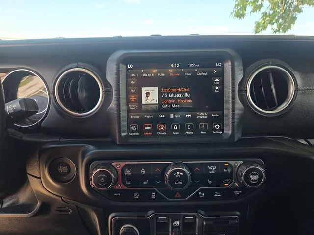 Used 2020 Black Jeep Overland image 16