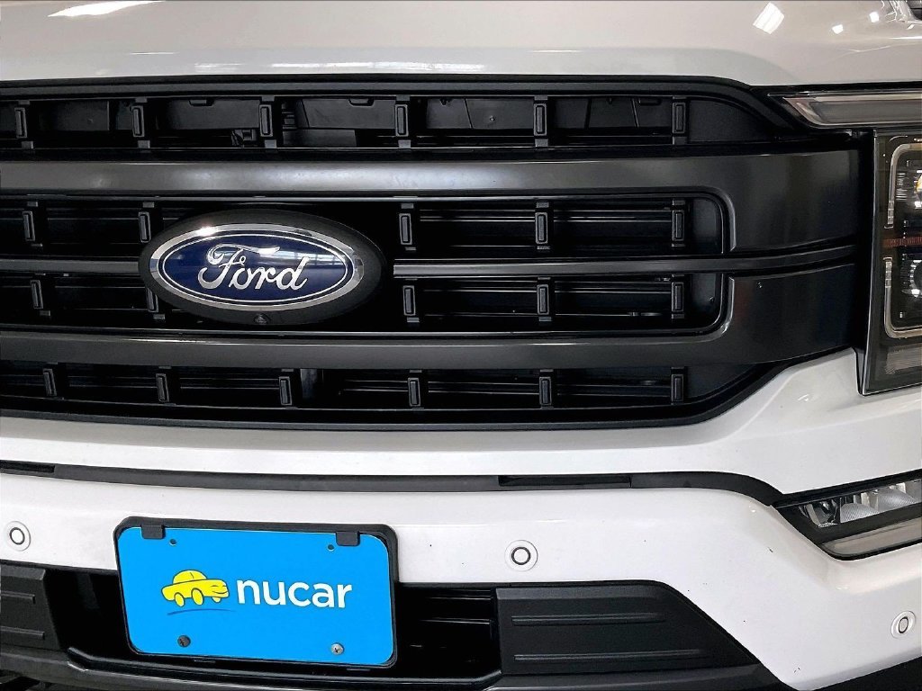 Used 2022 White Ford Lariat image 33