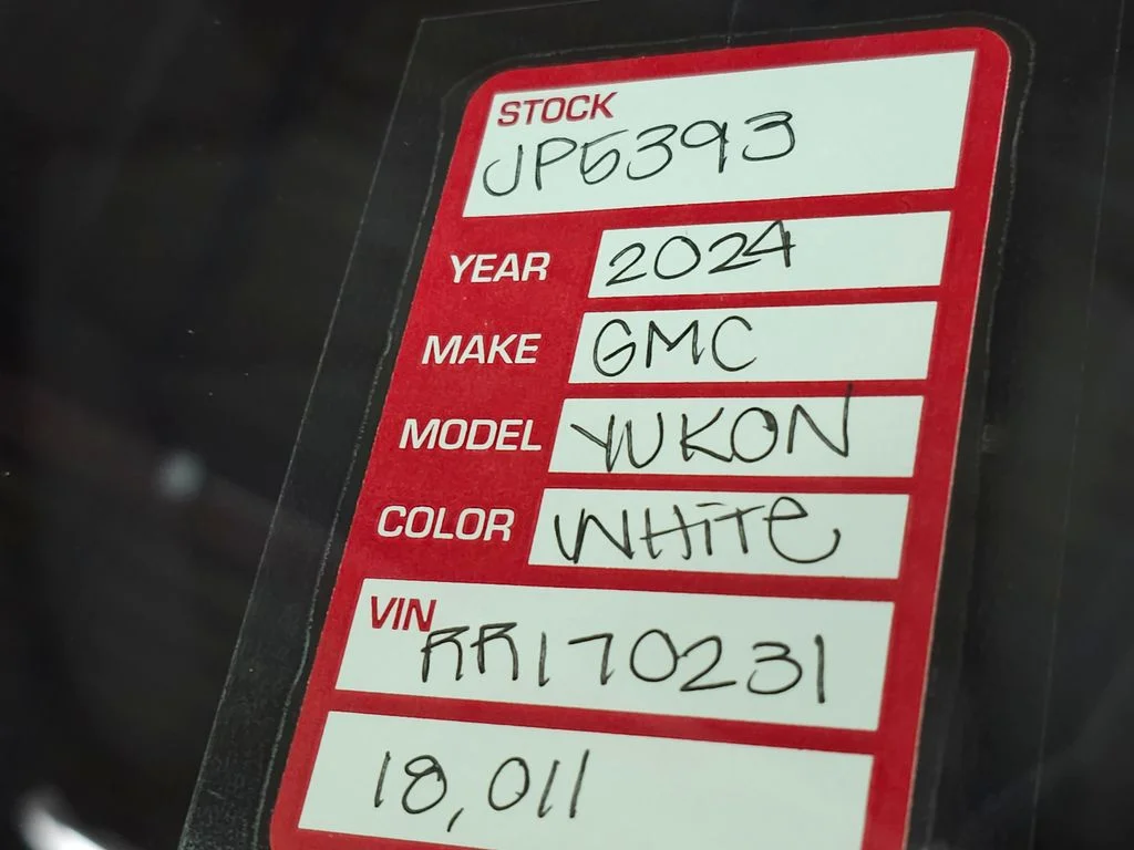 Used 2024 White GMC Denali image 43