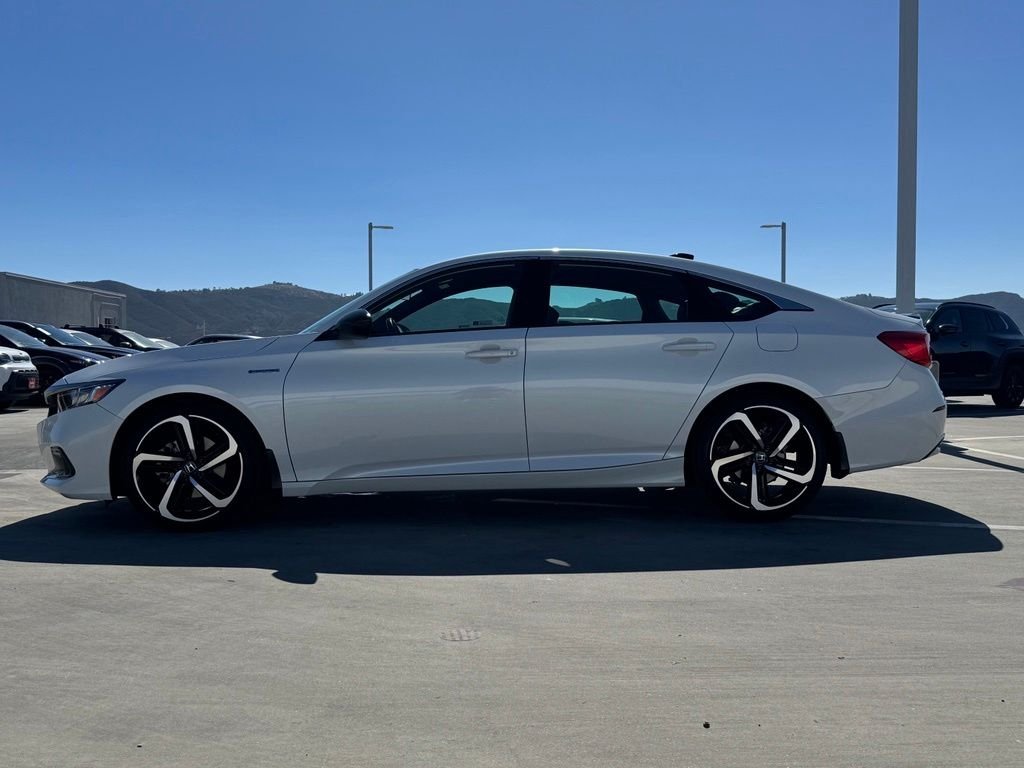 Used 2022 Platinum White Pearl Honda Sport image 5