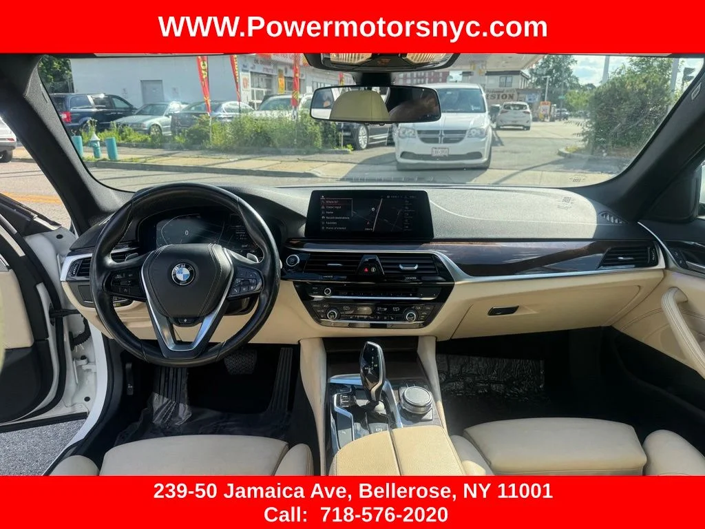 Used 2020 White BMW 530i xDrive image 35
