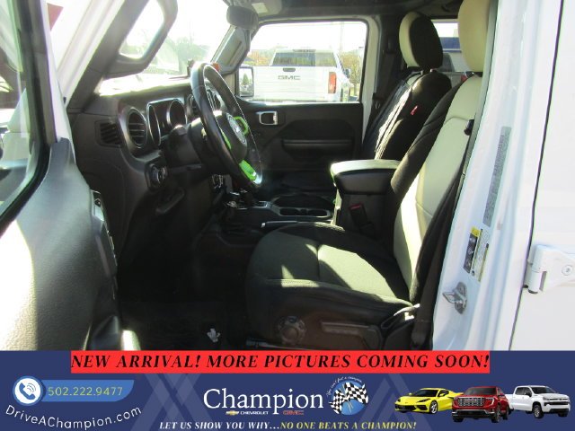 Used 2020 White Jeep Unlimited Sport S image 10