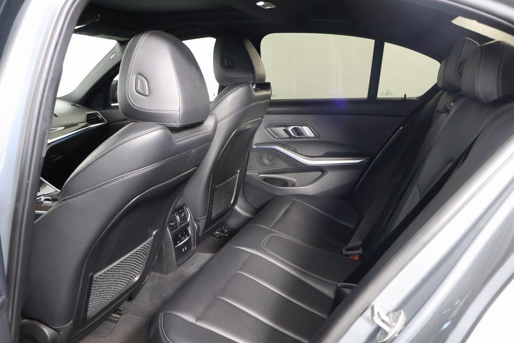 2023 BMW 3 Series 330i - Photo 11