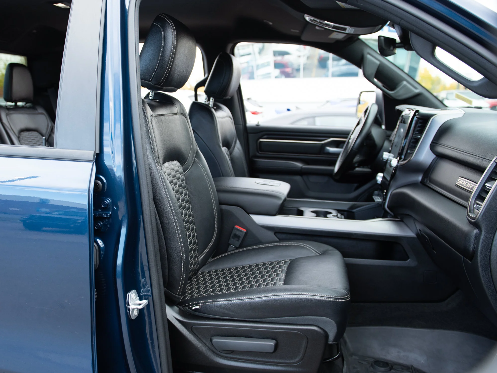 Used 2023 Blue RAM Sport* Crew Cab 4x4, Heated Leather, Remote Start, Alpine Audio image 18