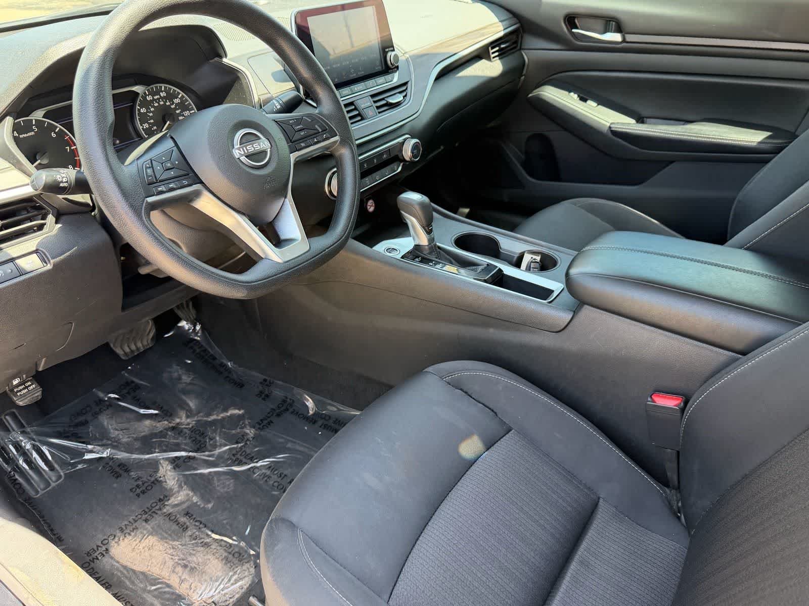 Certified Used 2025 Super Black Nissan SV image 2