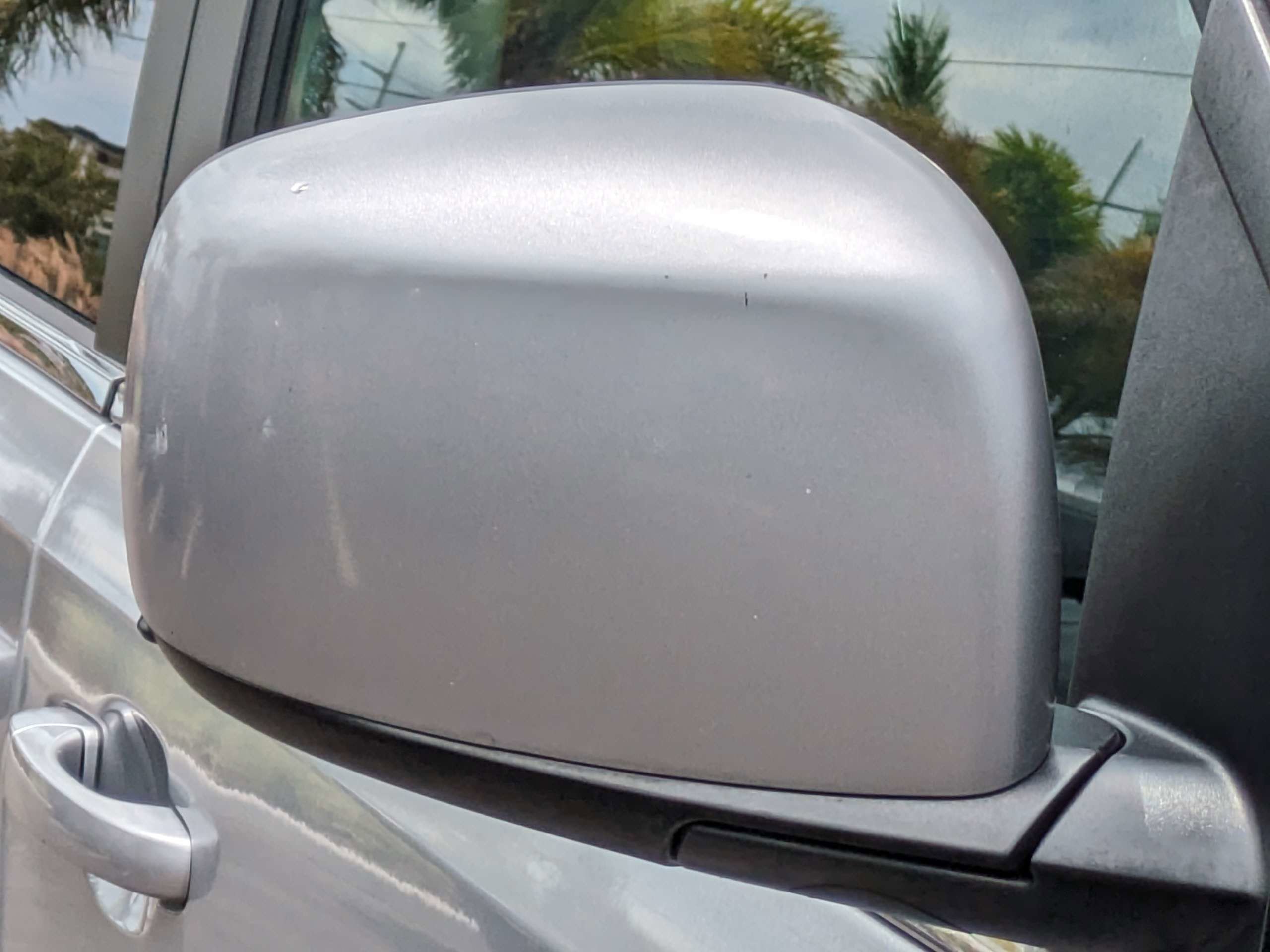 Used 2014 Silver Chrysler Touring image 11