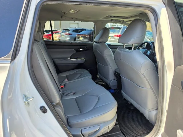 Used 2023 Beige Toyota XLE image 14