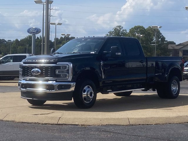 New 2026 Agate Black Metallic Ford XLT image 27