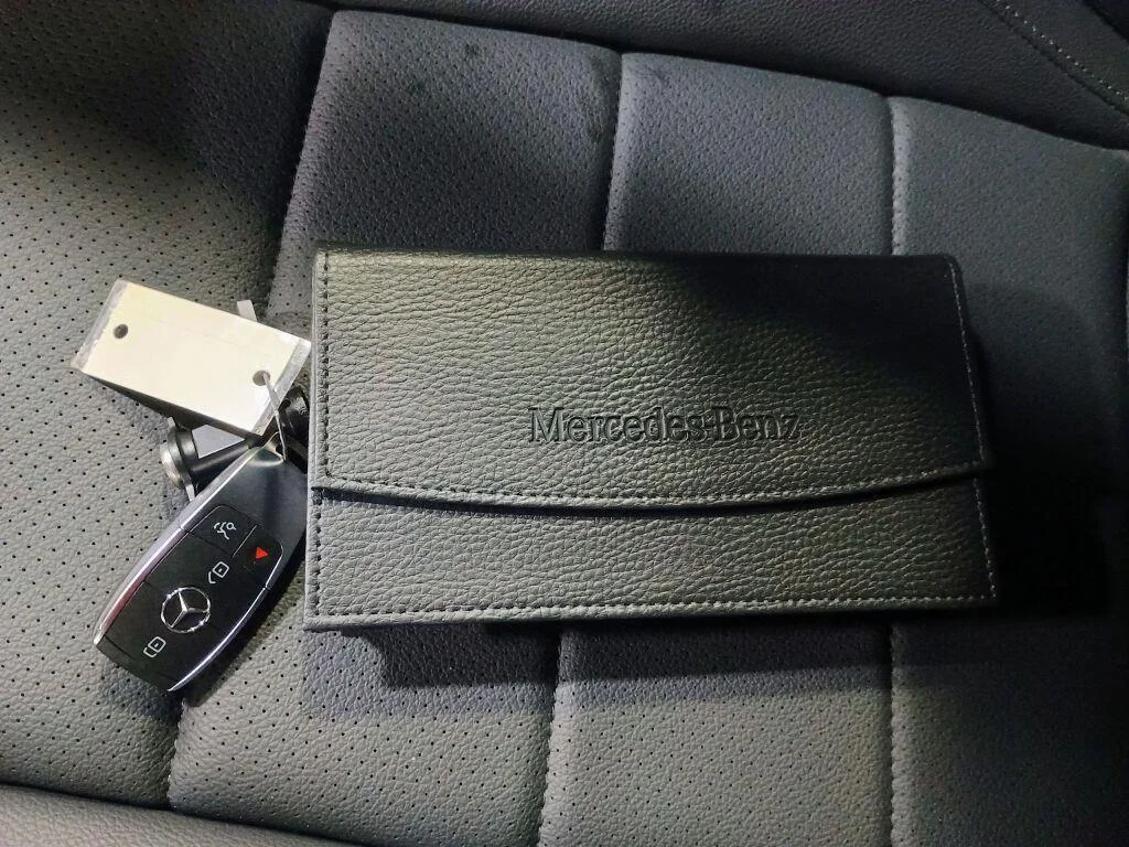 Used 2025 Black Mercedes-Benz GLE 350 image 4