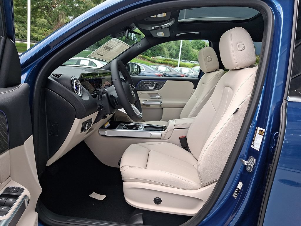 New 2026 Starling Blue Metallic Mercedes-Benz GLB 250 image 39