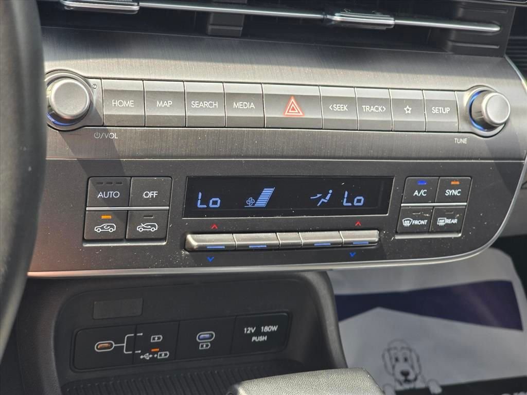 Used 2025 Gray Hyundai SEL image 18
