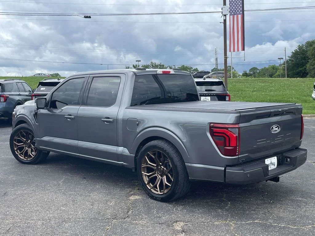 New 2026 Gray Ford Lariat image 5