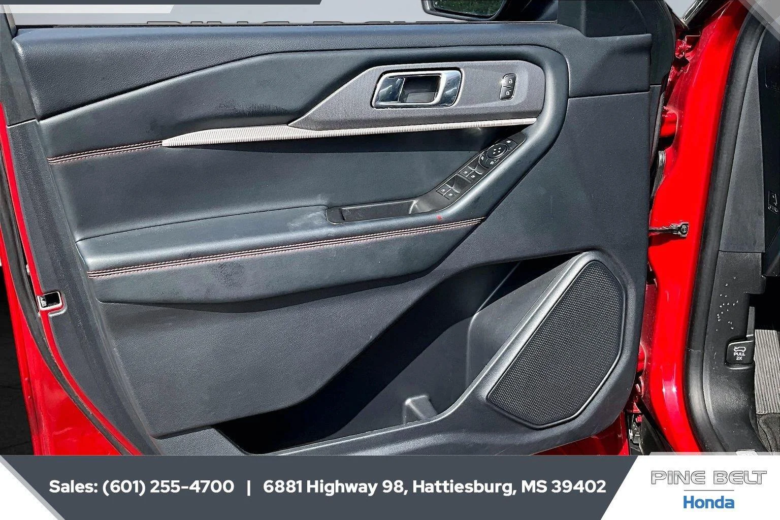 Used 2025 Rapid Red Metallic Tinted Clearcoat Ford ST-Line image 17