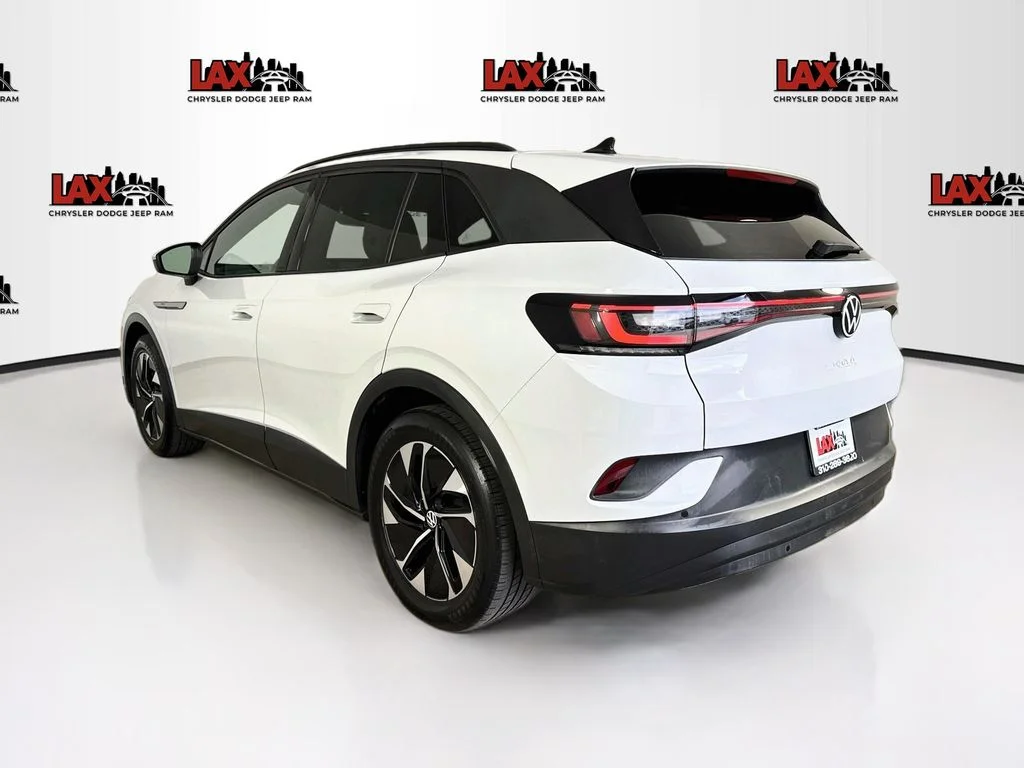 Used 2021 White Volkswagen Pro S image 5