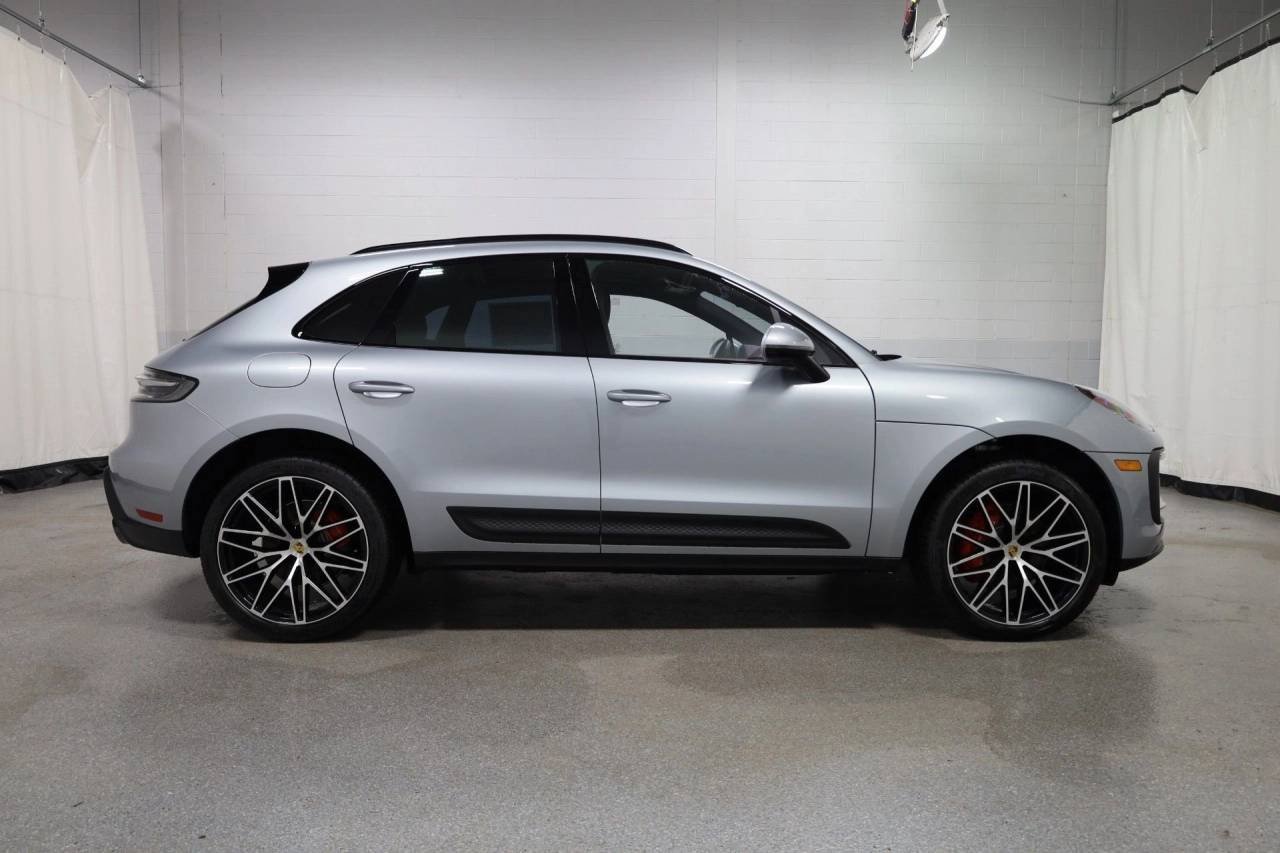 New 2026 Dolomite Silver Metallic Porsche S image 10