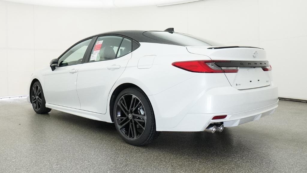 New 2026 Wind Chill Pearl with Midnight Black Metallic roof Toyota XSE image 8