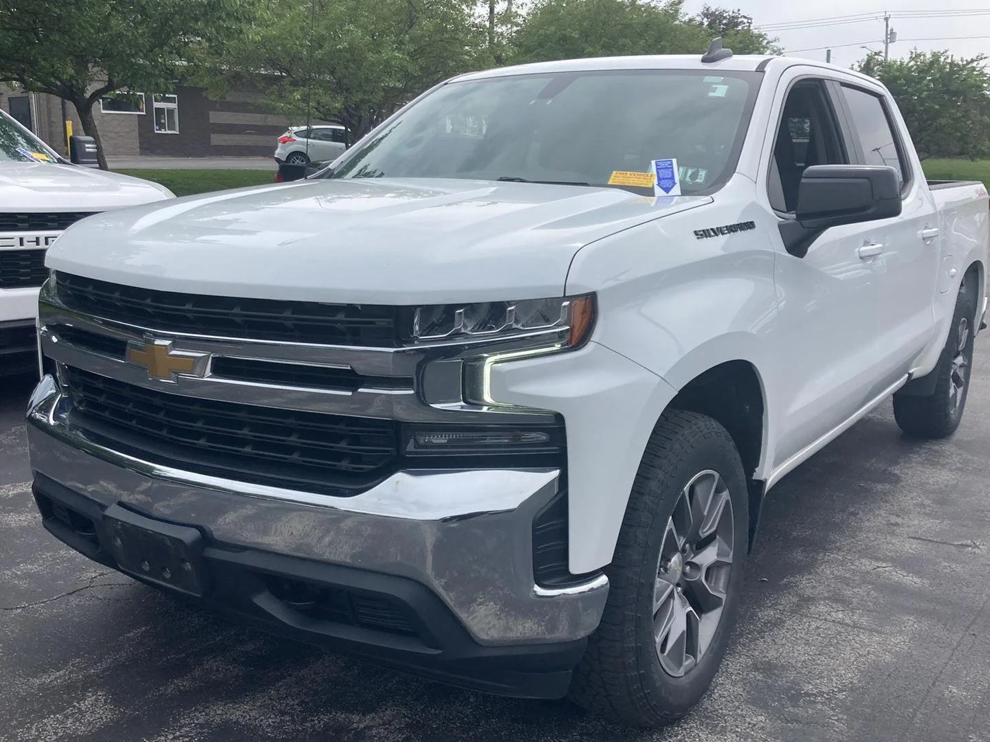 Used 2021 Summit White Chevrolet LT image 3