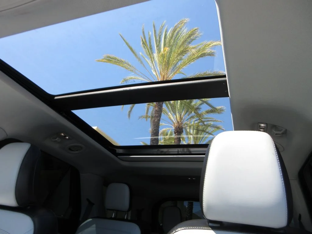 Used 2021 Agate Black Metallic Ford XLT image 24
