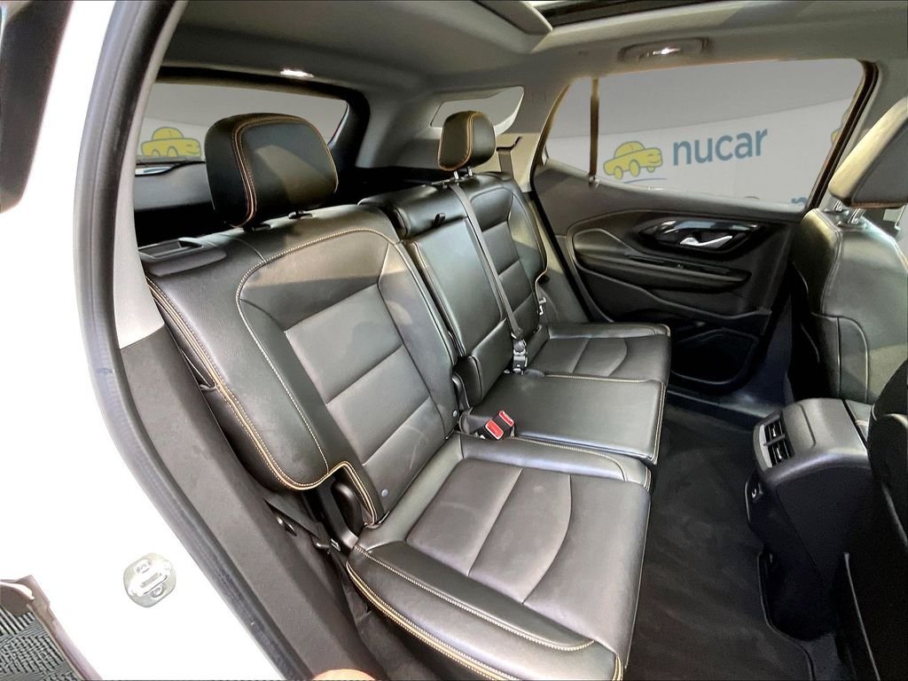 Used 2024 Summit White GMC AT4 image 16