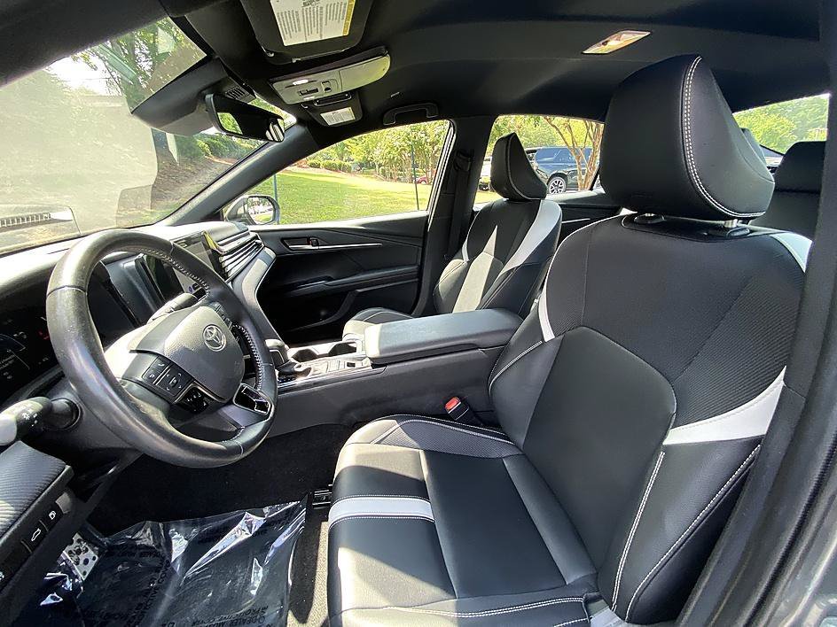 Used 2025 Heavy Metal Toyota SE image 10