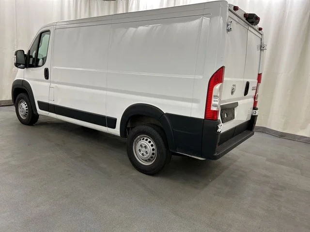 Used 2025 White Ram Base image 3