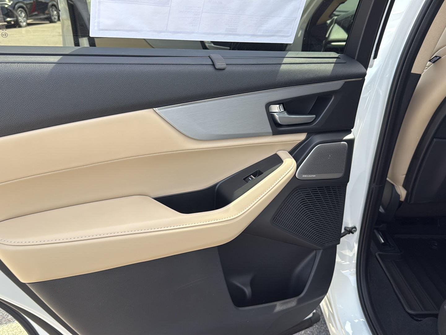 New 2026 Platinum White Pearl Acura SH-AWD w/Tech image 24
